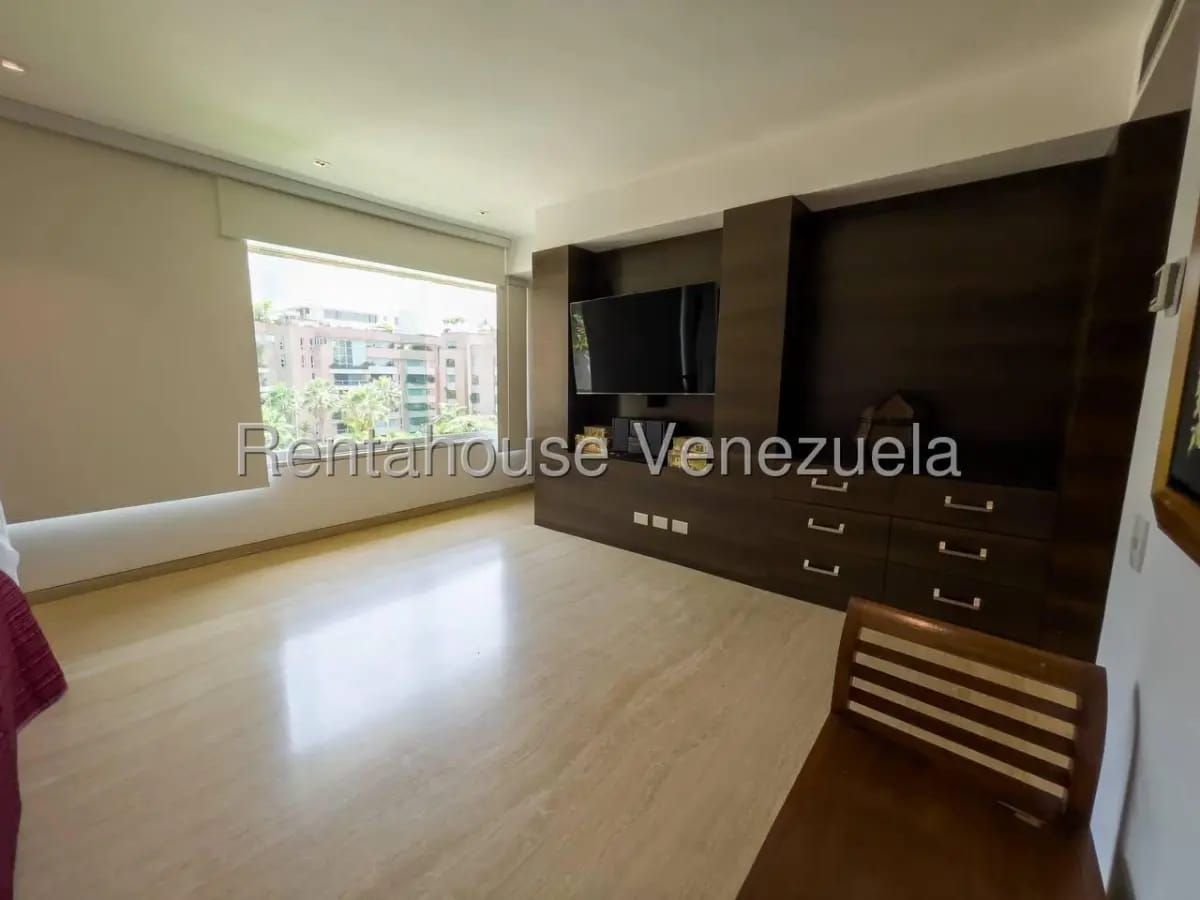 Espectacular y Exclusivo Apartamento en Venta Campo Alegra, Caracas - 15