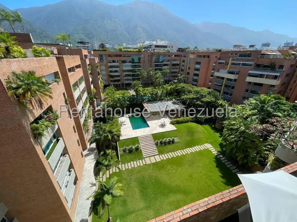 Espectacular y Exclusivo Apartamento en Venta Campo Alegra, Caracas - 20