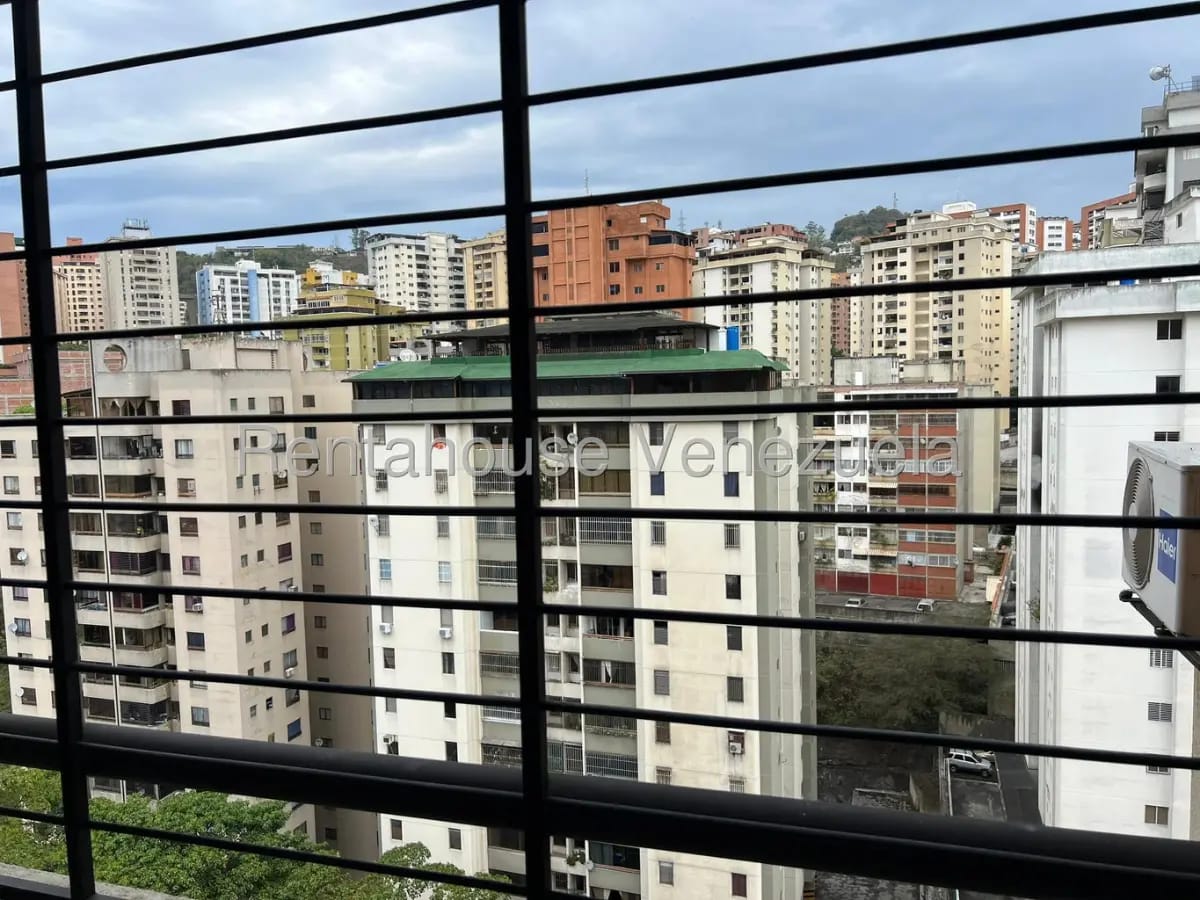 Bello y Cómodo Apartamento en Venta Lomas del Ávila, Caracas - 5