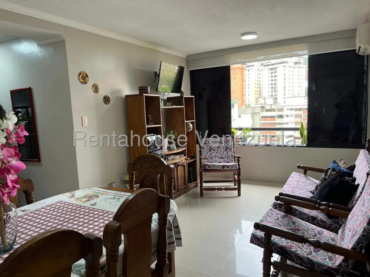 Excelente Apartamento En Venta Lomas del Ávila, Caracas - 2