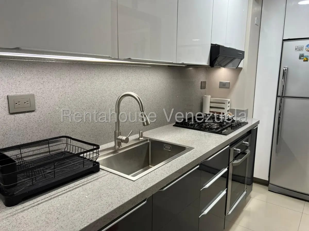 Excelente Apartamento En Venta Lomas del Ávila, Caracas - 6