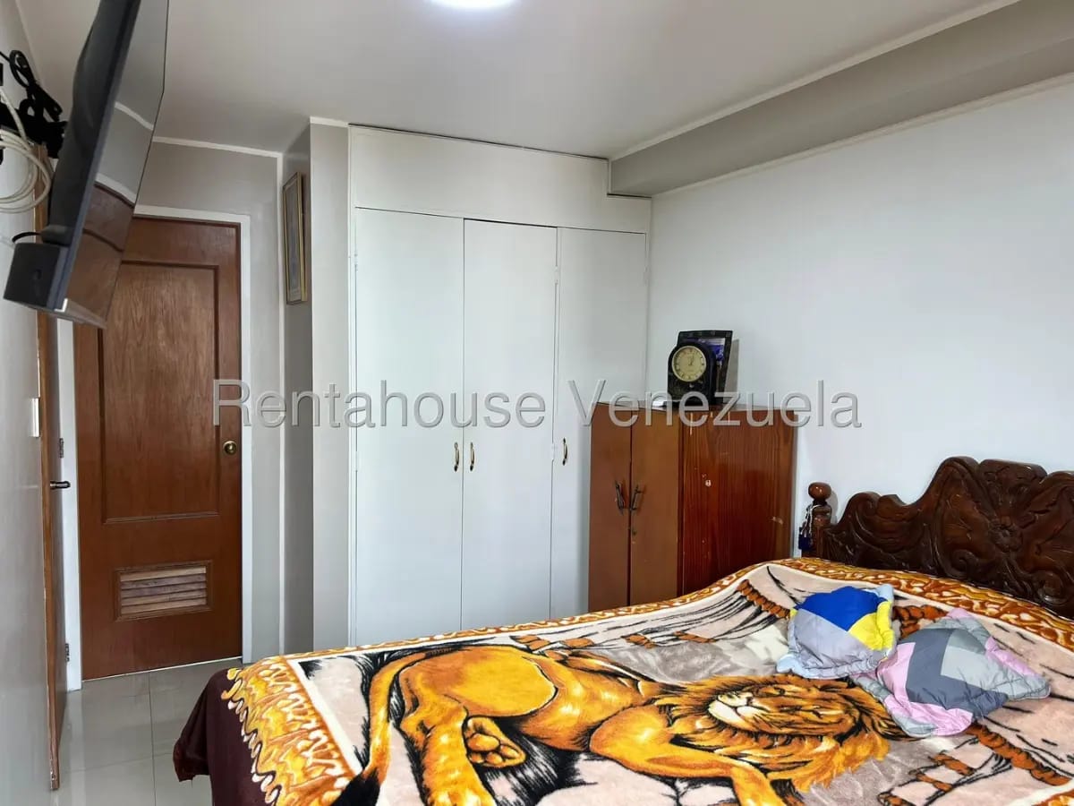 Excelente Apartamento En Venta Lomas del Ávila, Caracas - 11