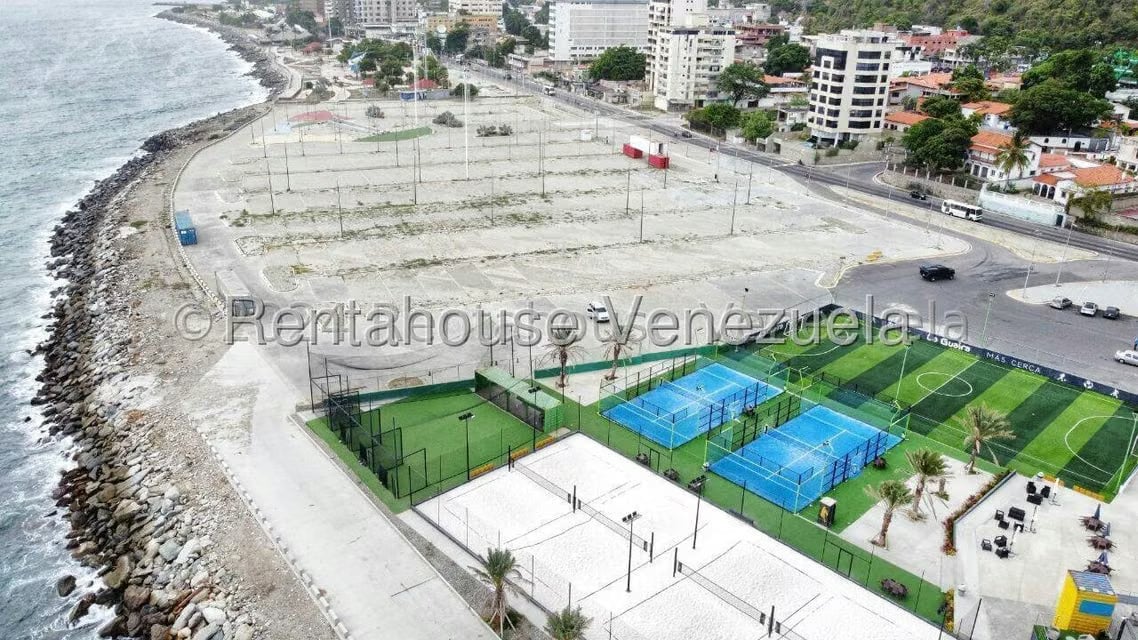 Casa (Casas de Playa) en Venta en Palmar Oeste, Vargas - 29