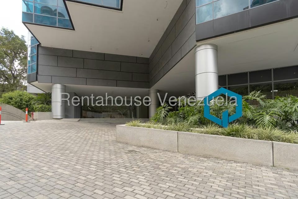 Comercial (Oficina) en Alquiler en Los Naranjos del Cafetal, Distrito Metropolitano - 2