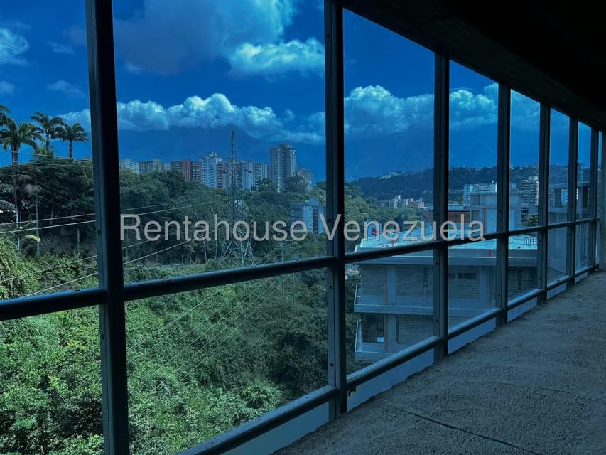 Comercial (Oficina) en Alquiler en Los Naranjos del Cafetal, Distrito Metropolitano - 12