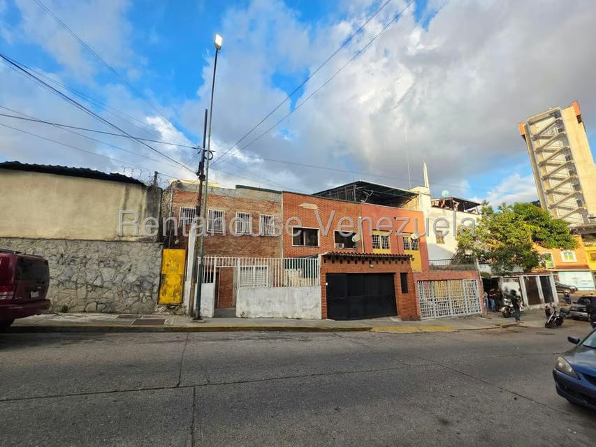 Comercial (Local Comercial) en Alquiler en Los Caobos, Distrito Metropolitano - 2