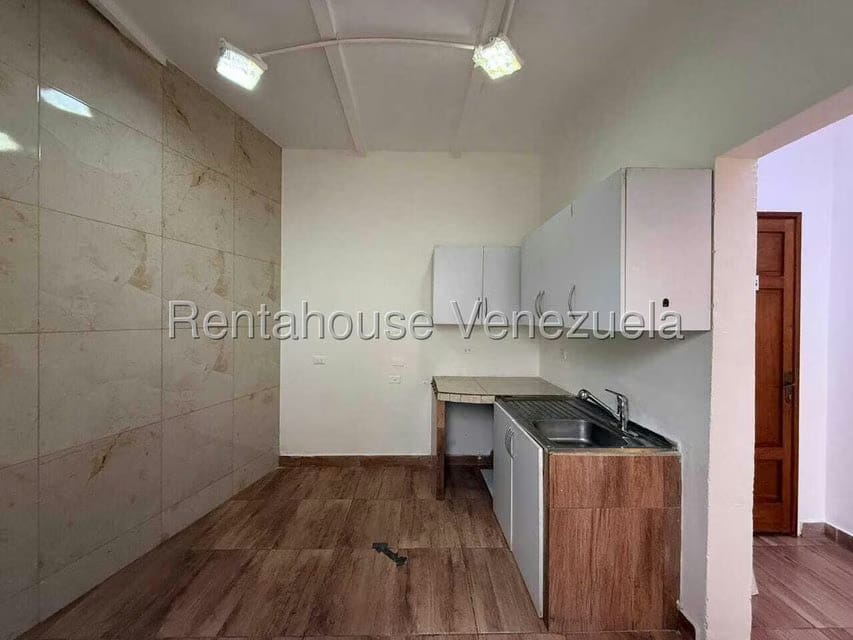 Comercial (Local Comercial) en Alquiler en Los Caobos, Distrito Metropolitano - 11