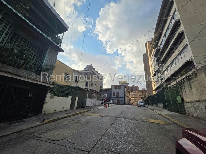 Comercial (Local Comercial) en Alquiler en Los Caobos, Distrito Metropolitano - 3