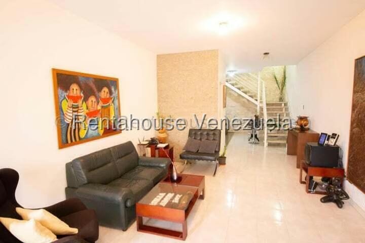 Comercial (Local Comercial) en Venta en El Marques, Distrito Metropolitano - 2