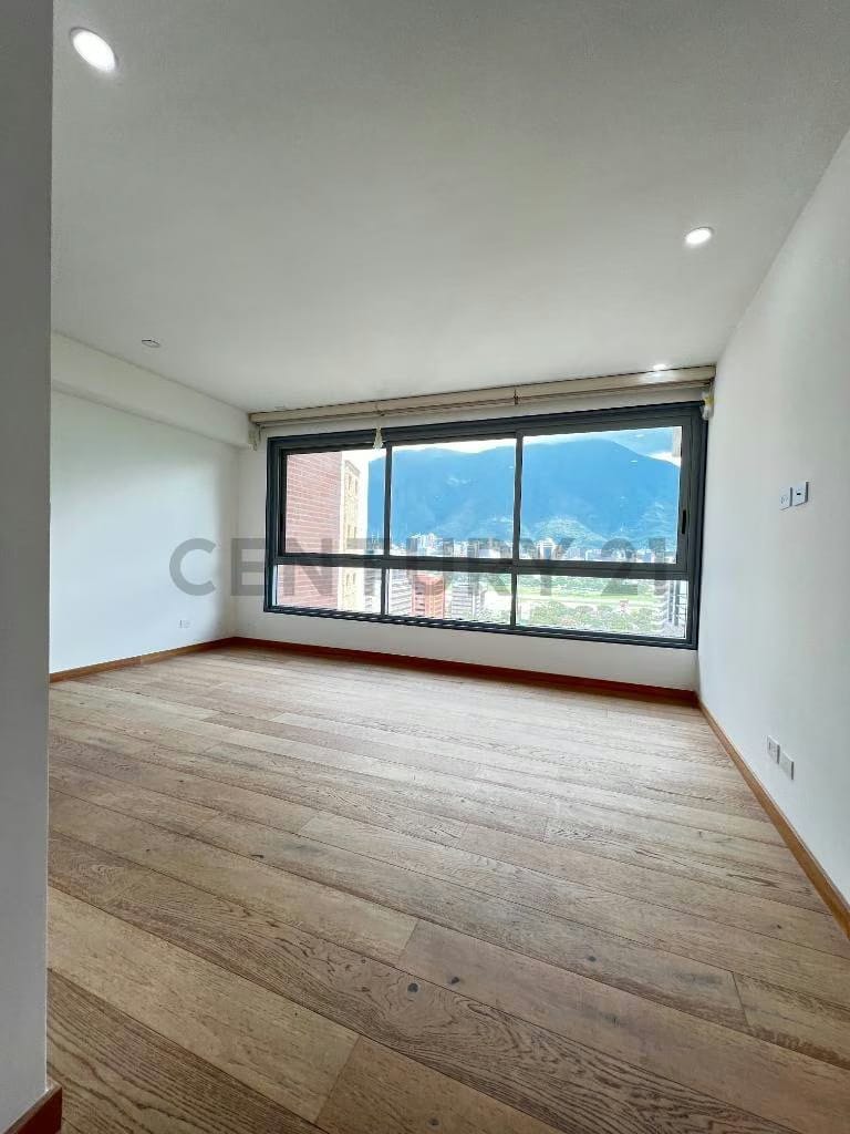 Apartamento a estrenar, Lomas de Las Mercedes, vista al Ávila - 3