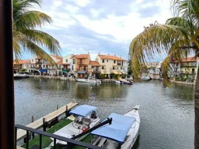 Century21 Ofrece en alquiler de Villa de tres niveles en el C.R. Pueblo Viejo - 6