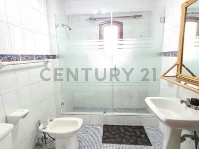 Century21 Ofrece en alquiler de Villa de tres niveles en el C.R. Pueblo Viejo - 10