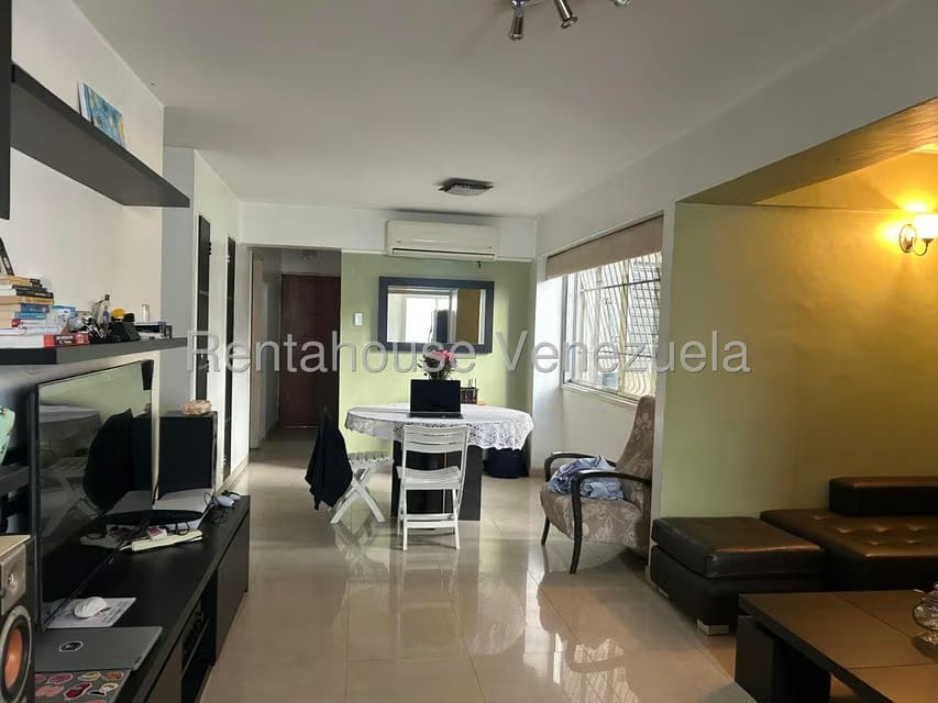 Apartamento (1 Nivel) en Venta en Los Chorros, Distrito Metropolitano - 11