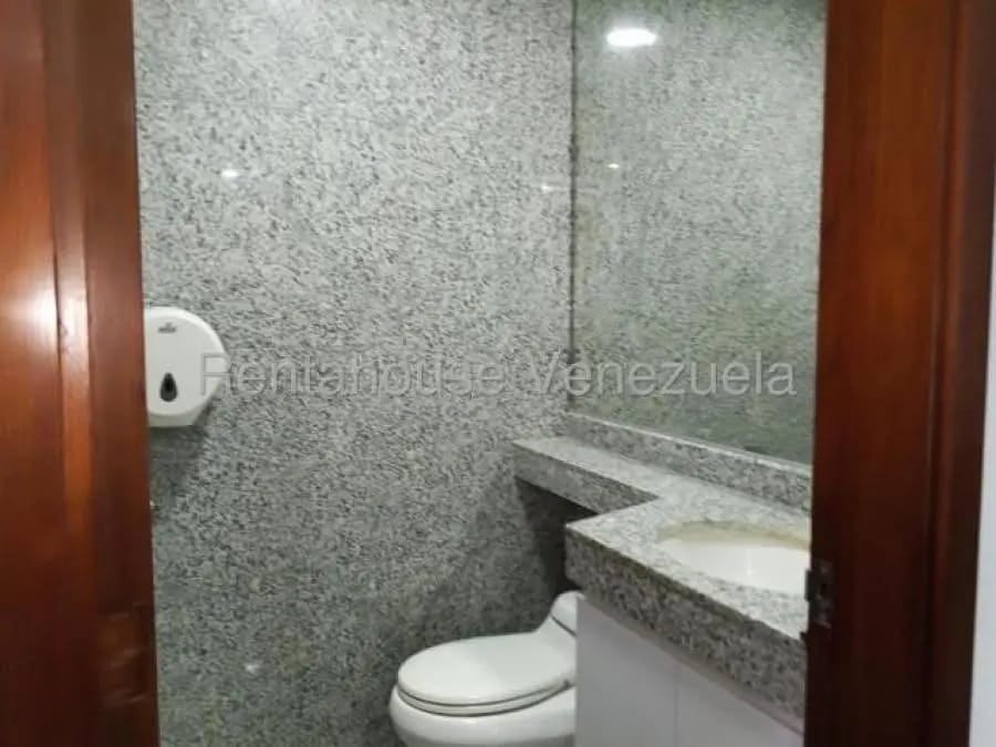 Oficina en Alquiler en El Rosal Caracas - 3