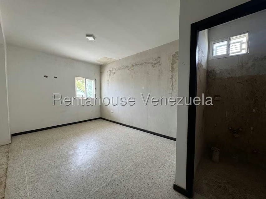 Townhouse (1 Nivel) en Venta en Avenida Intercomunal, Zulia - 14