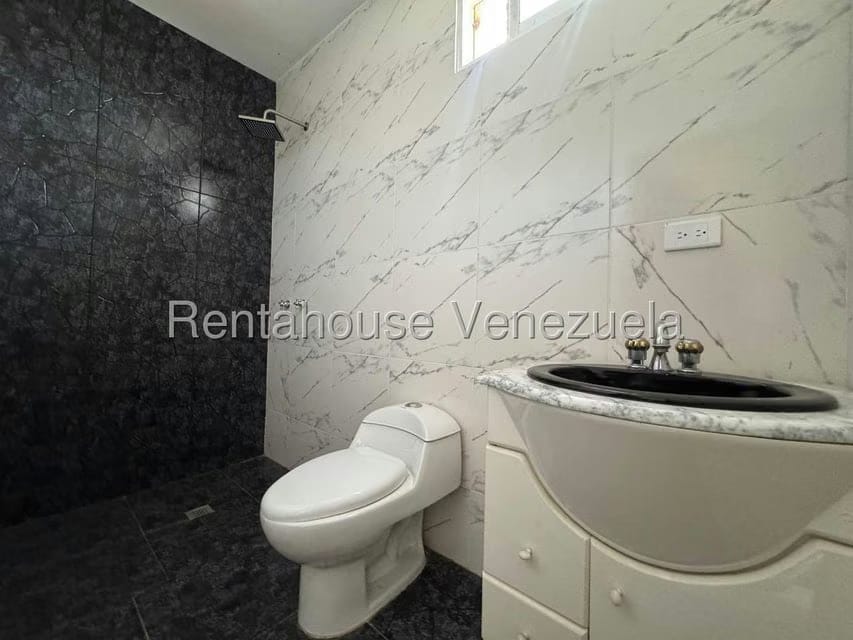 Townhouse (1 Nivel) en Venta en Avenida Intercomunal, Zulia - 18