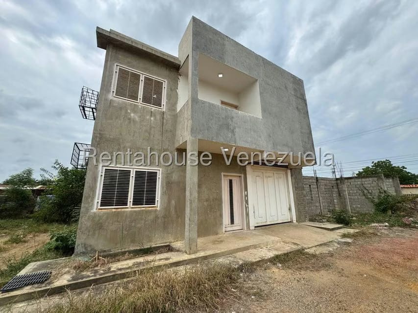 Townhouse (1 Nivel) en Venta en Avenida Intercomunal, Zulia - 21