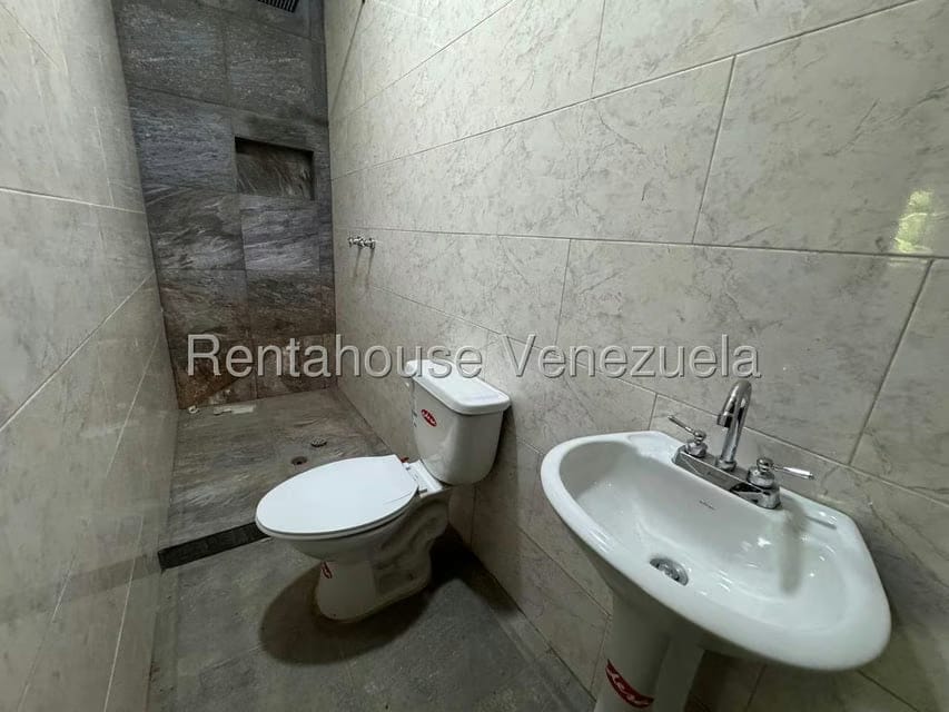 Townhouse (1 Nivel) en Venta en Avenida Intercomunal, Zulia - 6