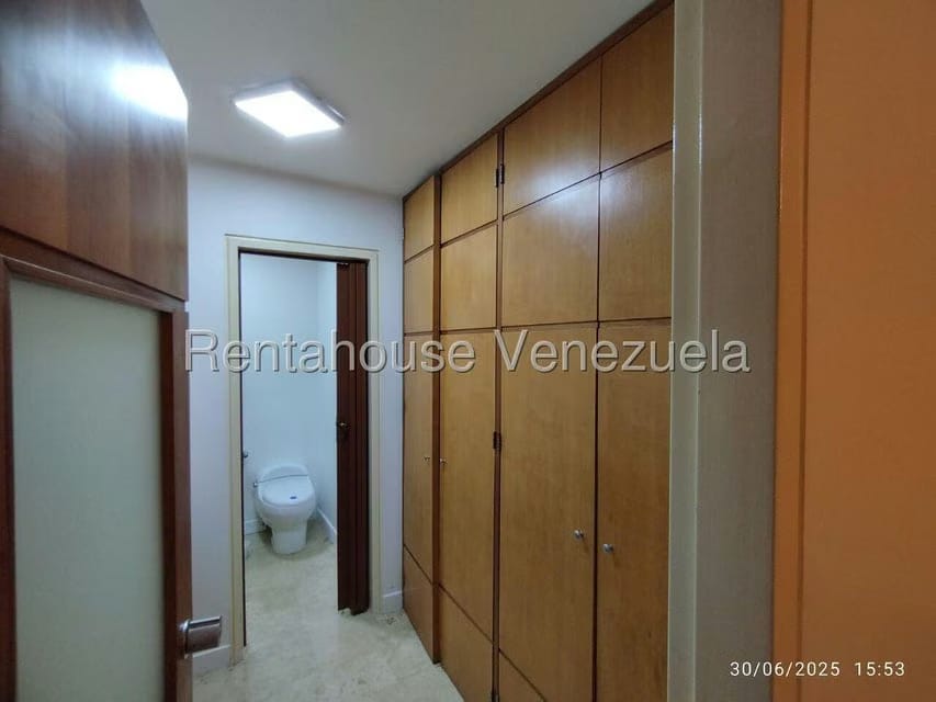 Apartamento (1 Nivel) en Alquiler en Los Naranjos de Las Mercedes, Distrito Metropolitano - 24