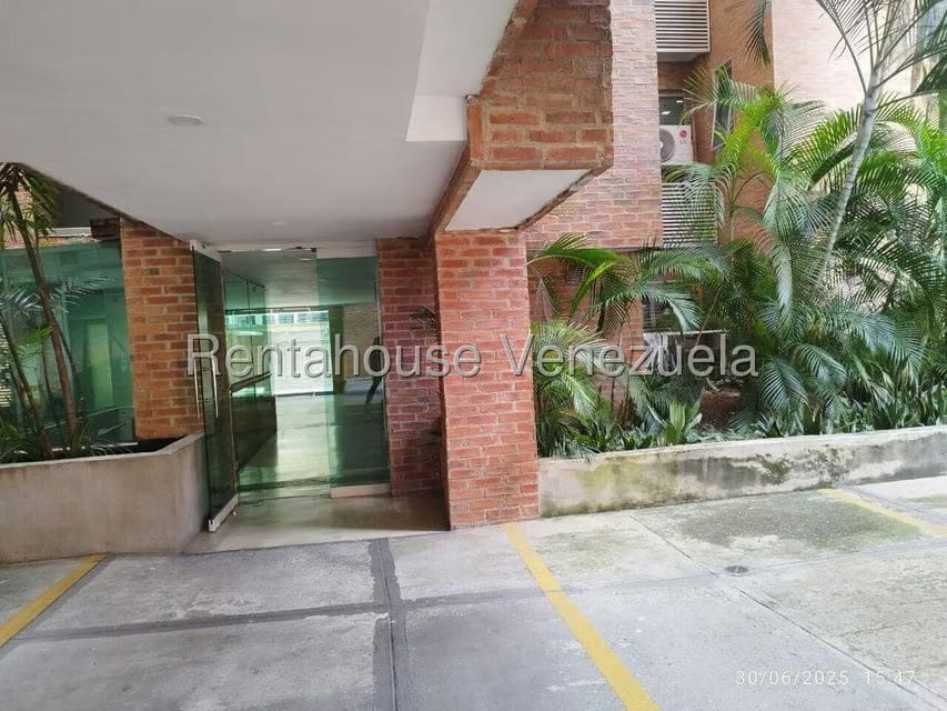 Apartamento (1 Nivel) en Alquiler en Los Naranjos de Las Mercedes, Distrito Metropolitano - 26