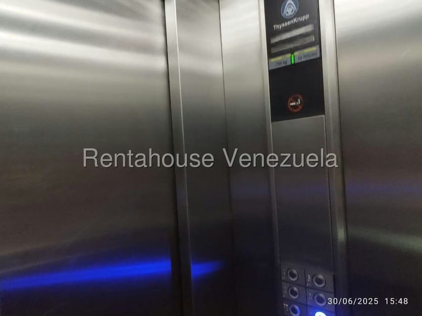 Apartamento (1 Nivel) en Alquiler en Los Naranjos de Las Mercedes, Distrito Metropolitano - 9
