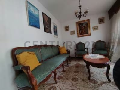 Vendo casa en La Av Tamanaco de Macaracuay con excelente vista al Avila - 3