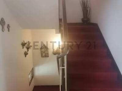 Vendo casa en La Av Tamanaco de Macaracuay con excelente vista al Avila - 5