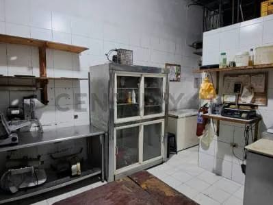 Ofrece Traspaso Maxi Pizza ubicado en la feria de comida del CC Anaco Center.. - 8