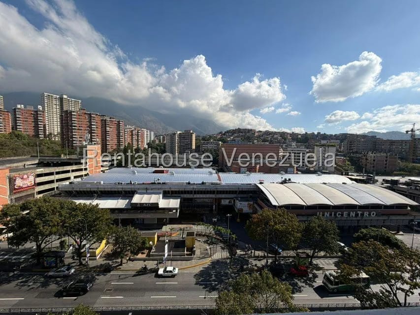 Apartamento (1 Nivel) en Venta en El Marques, Distrito Metropolitano - 10