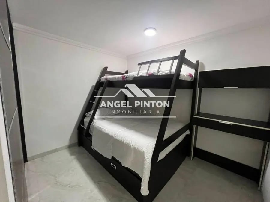 Apartamento en Alquiler en CENTRO Porlamar - 5