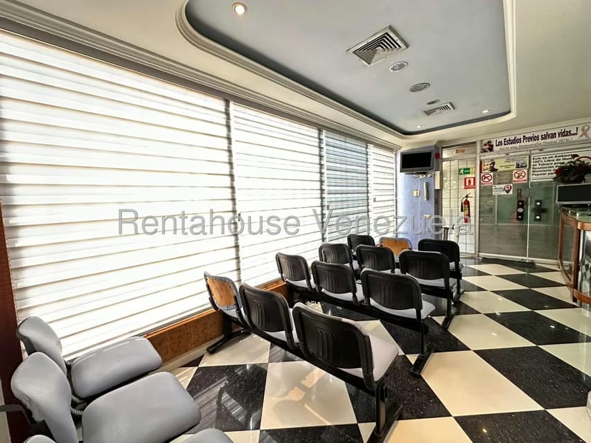 Comercial (Consultorio Medico) en Alquiler en Calicanto, Aragua - 12