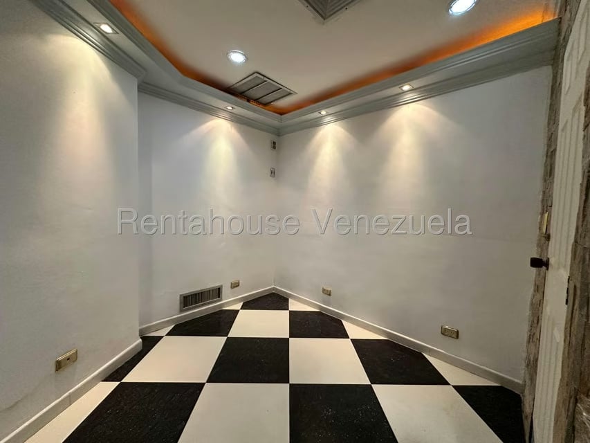 Comercial (Consultorio Medico) en Alquiler en Calicanto, Aragua - 30