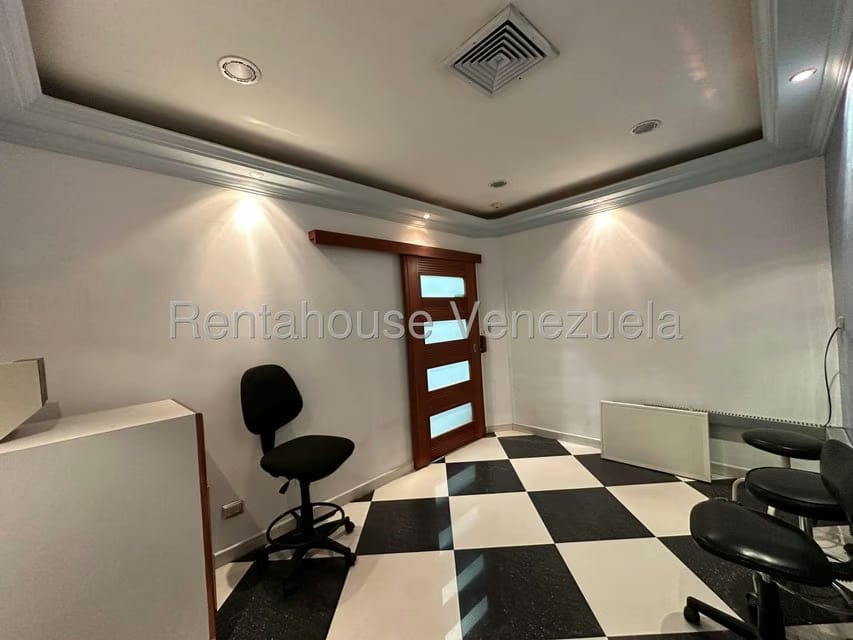 Comercial (Consultorio Medico) en Alquiler en Calicanto, Aragua - 31