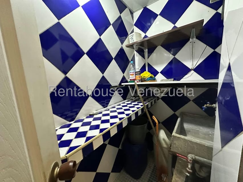 Comercial (Consultorio Medico) en Alquiler en Calicanto, Aragua - 36