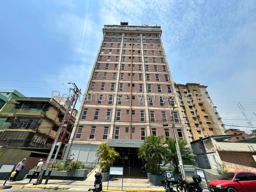Comercial (Consultorio Medico) en Alquiler en Calicanto, Aragua - 38