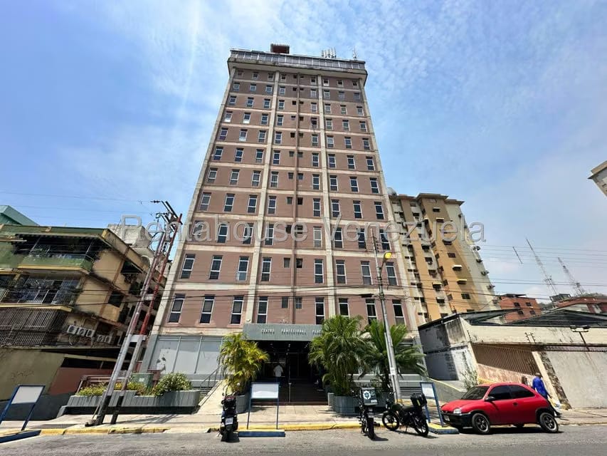 Comercial (Consultorio Medico) en Alquiler en Calicanto, Aragua - 39