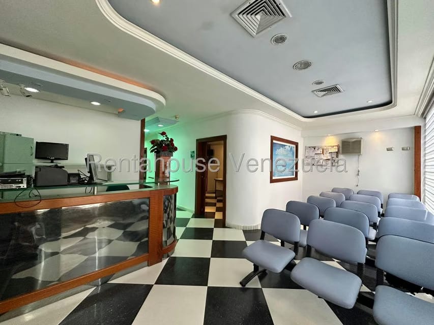 Comercial (Consultorio Medico) en Alquiler en Calicanto, Aragua - 9