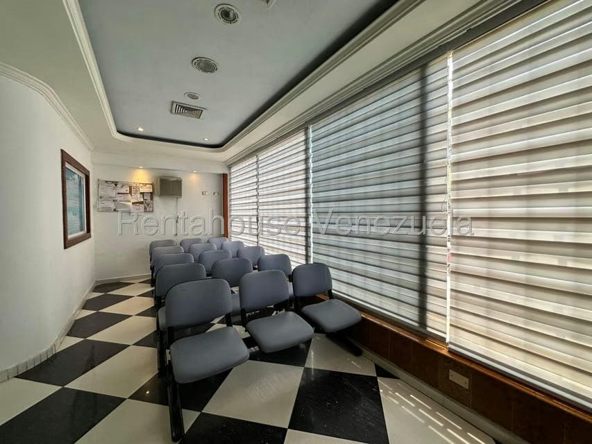 Comercial (Consultorio Medico) en Alquiler en Calicanto, Aragua - 10