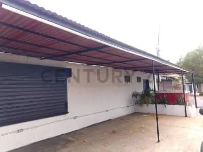Se Alquila Casa Comercial en La Coromoto - 5