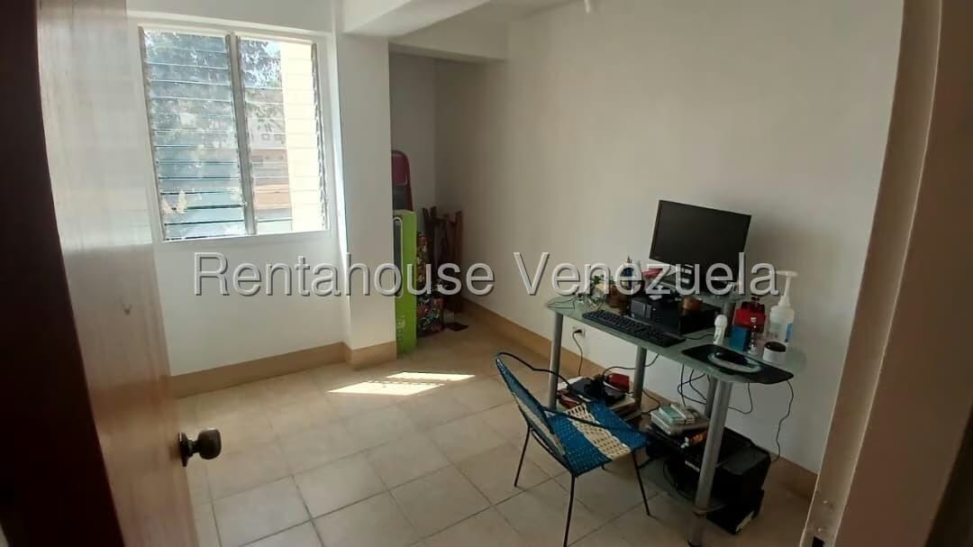 Apartamento (1 Nivel) en Venta en Sector Sucua, Miranda - 15