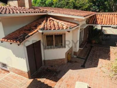 Venta Casa-Quinta Oripoto