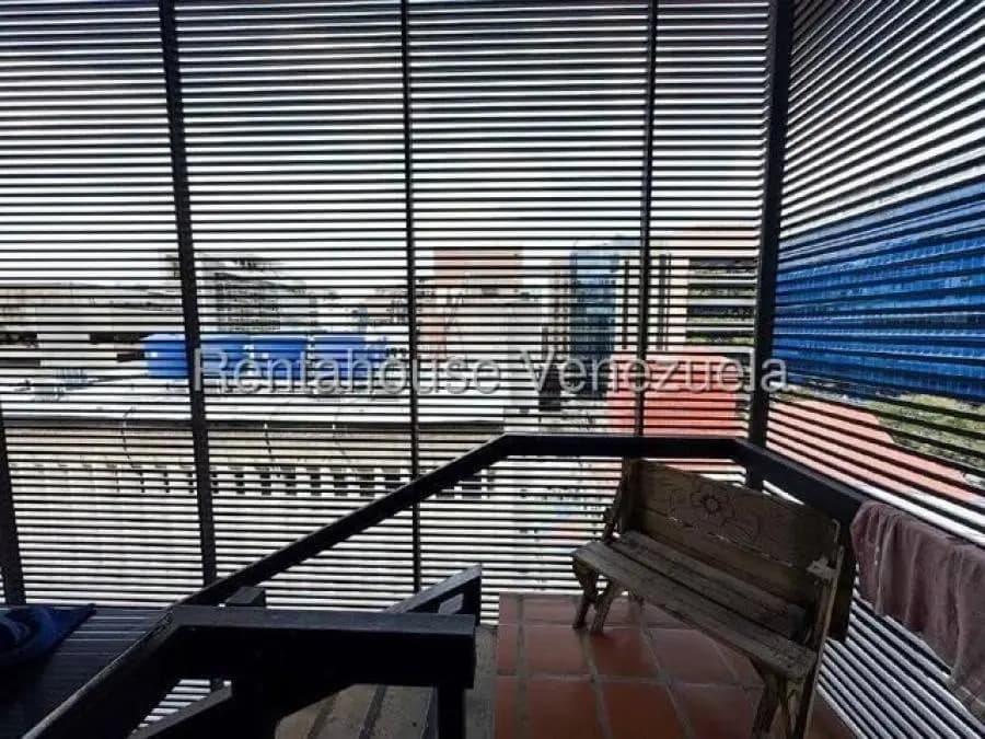 Oficina en Venta en el rosal Caracas - 12