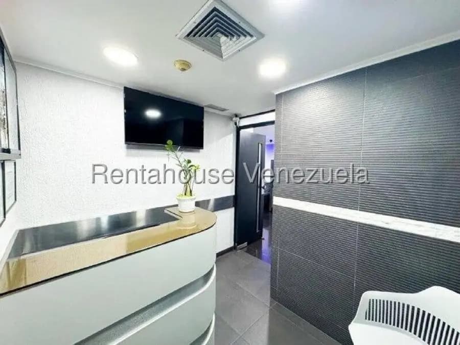 Oficina en Venta en el rosal Caracas - 14