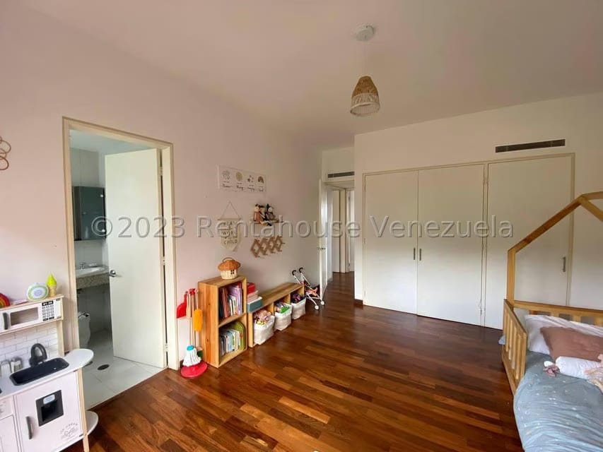 Apartamento (1 Nivel) en Venta en La Lagunita Country Club, Distrito Metropolitano - 16