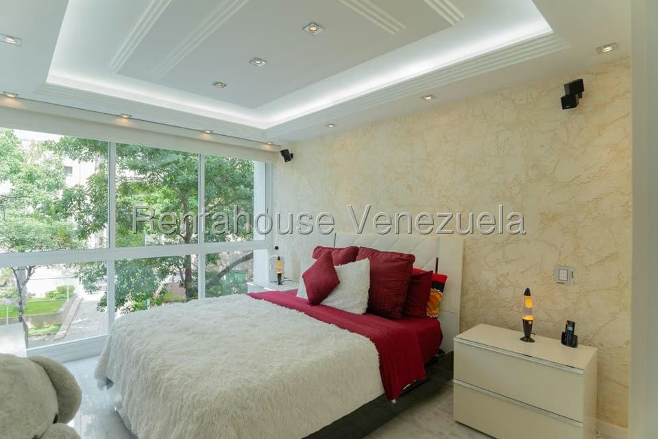 Apartamento (1 Nivel) en Alquiler en El Rosal, Distrito Metropolitano - 3