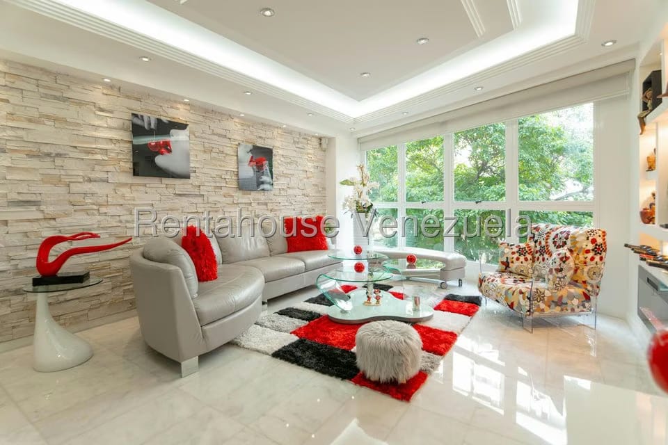 Apartamento (1 Nivel) en Alquiler en El Rosal, Distrito Metropolitano - 24