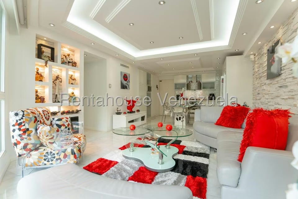 Apartamento (1 Nivel) en Alquiler en El Rosal, Distrito Metropolitano - 28