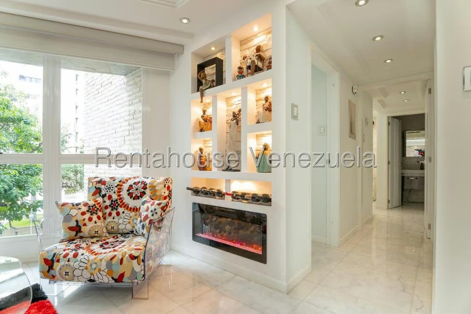 Apartamento (1 Nivel) en Alquiler en El Rosal, Distrito Metropolitano - 30