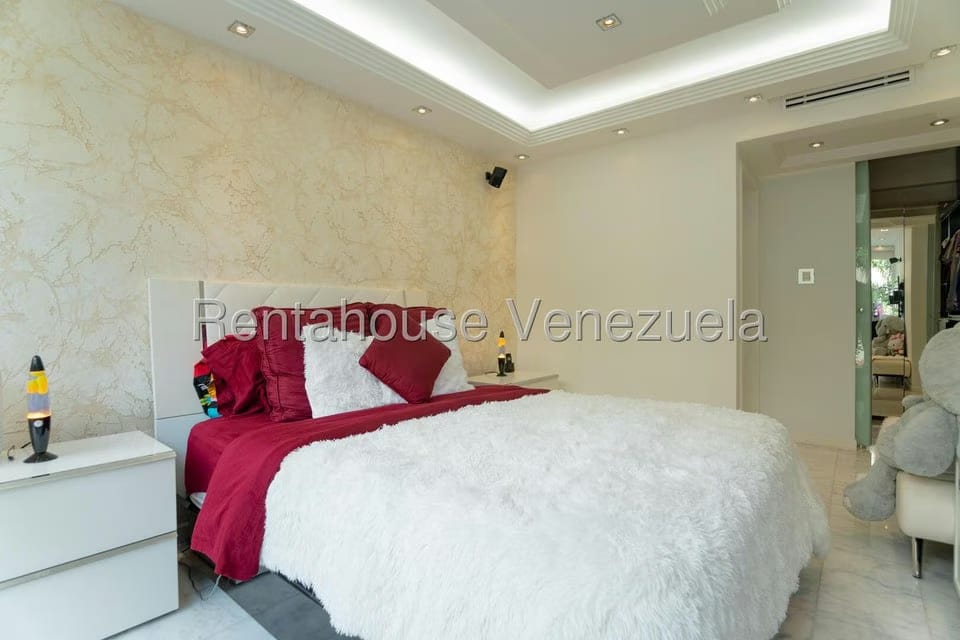 Apartamento (1 Nivel) en Alquiler en El Rosal, Distrito Metropolitano - 6