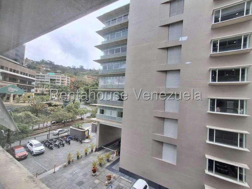 Comercial (Oficina) en Alquiler en La Lagunita Country Club, Distrito Metropolitano - 16